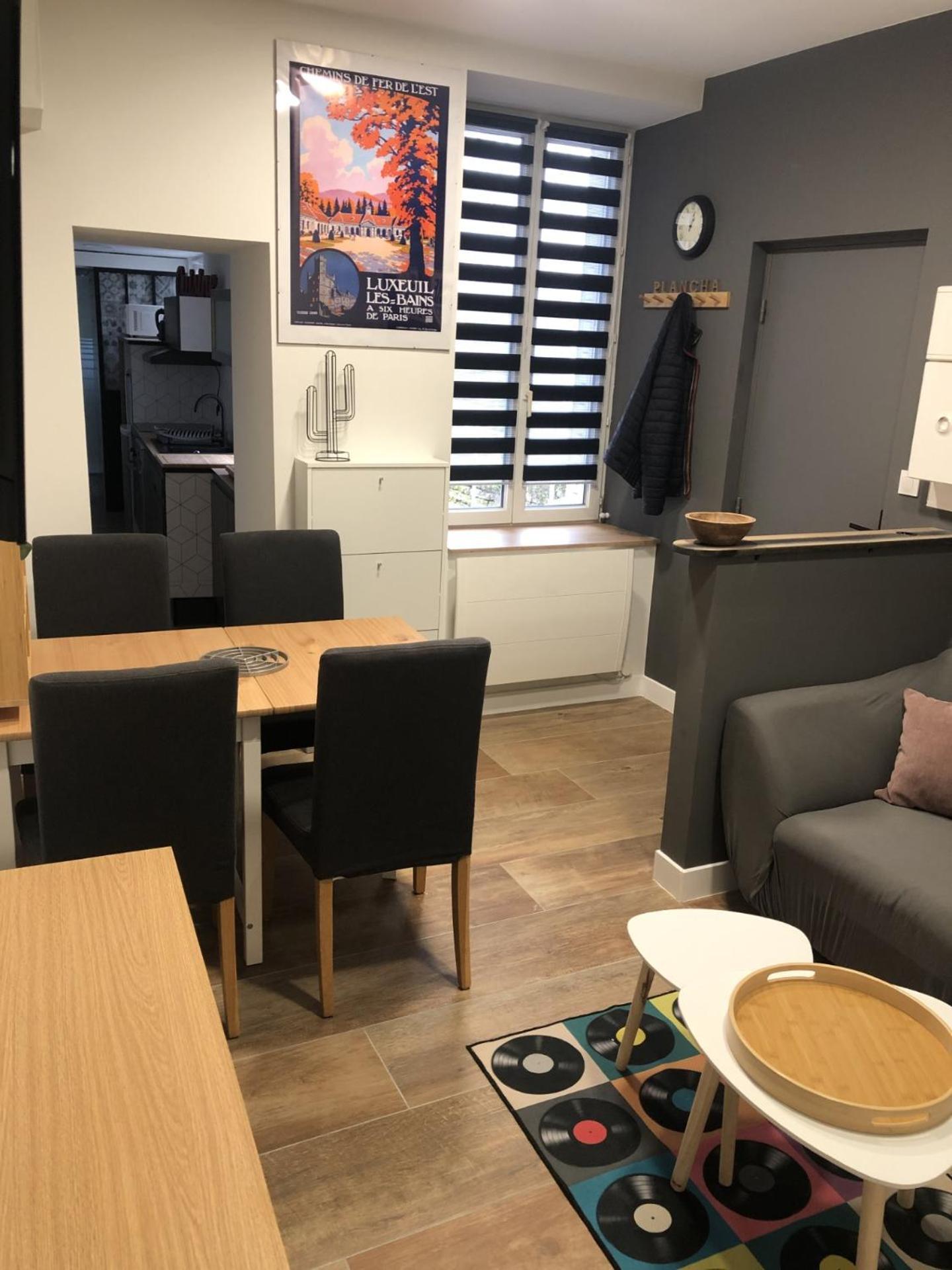Meubles Deco Fab - Plancha Leilighet Luxeuil-les-Bains Eksteriør bilde